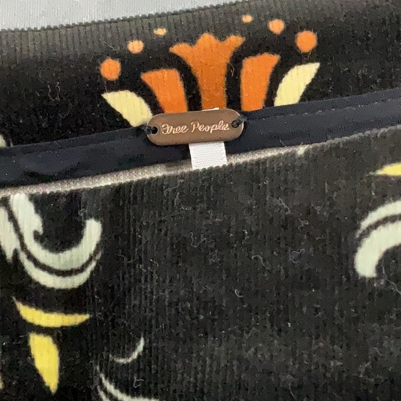 Free People Roll With Us Mini Crushed Black Corduroy Velvet Skirt Boho Size 2 - Picture 4 of 7